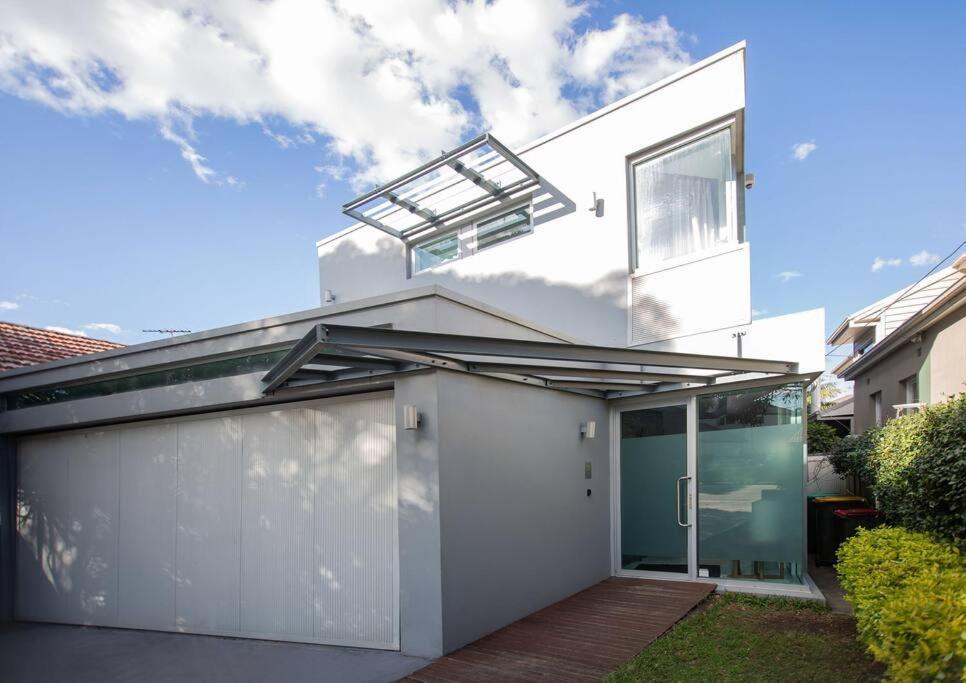 Exquisite Family Near Coogee Beach