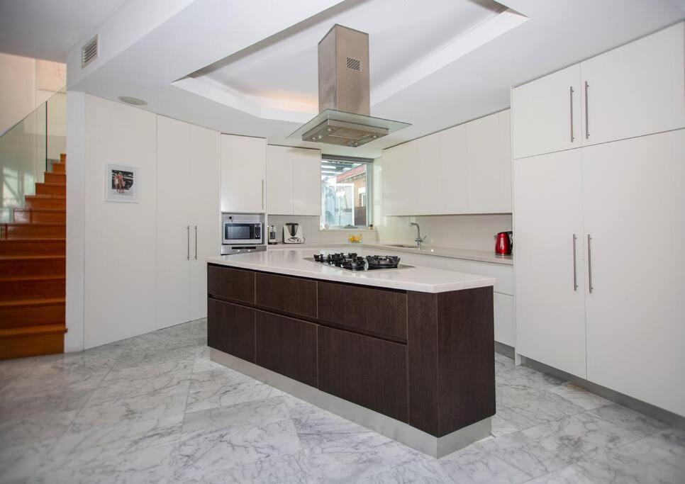Exquisite Family Near Coogee Beach * Sydney